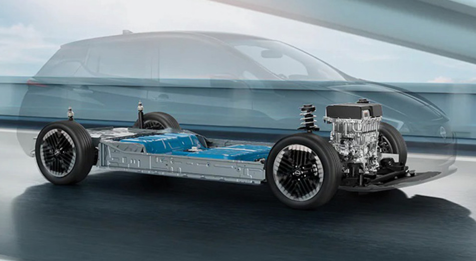 Nissan LEAF undercarriage 